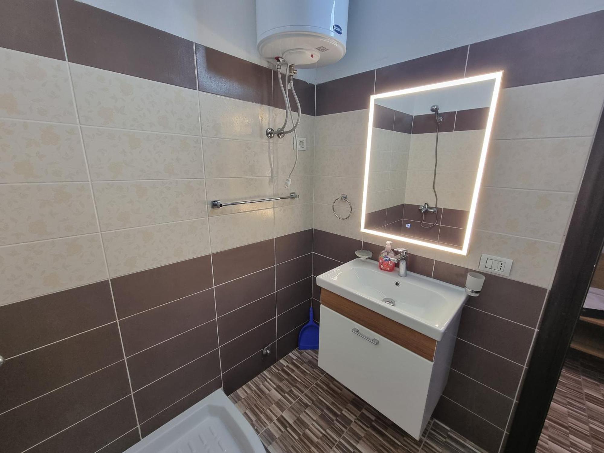 Deluxe Apartment Vlorë Buitenkant foto