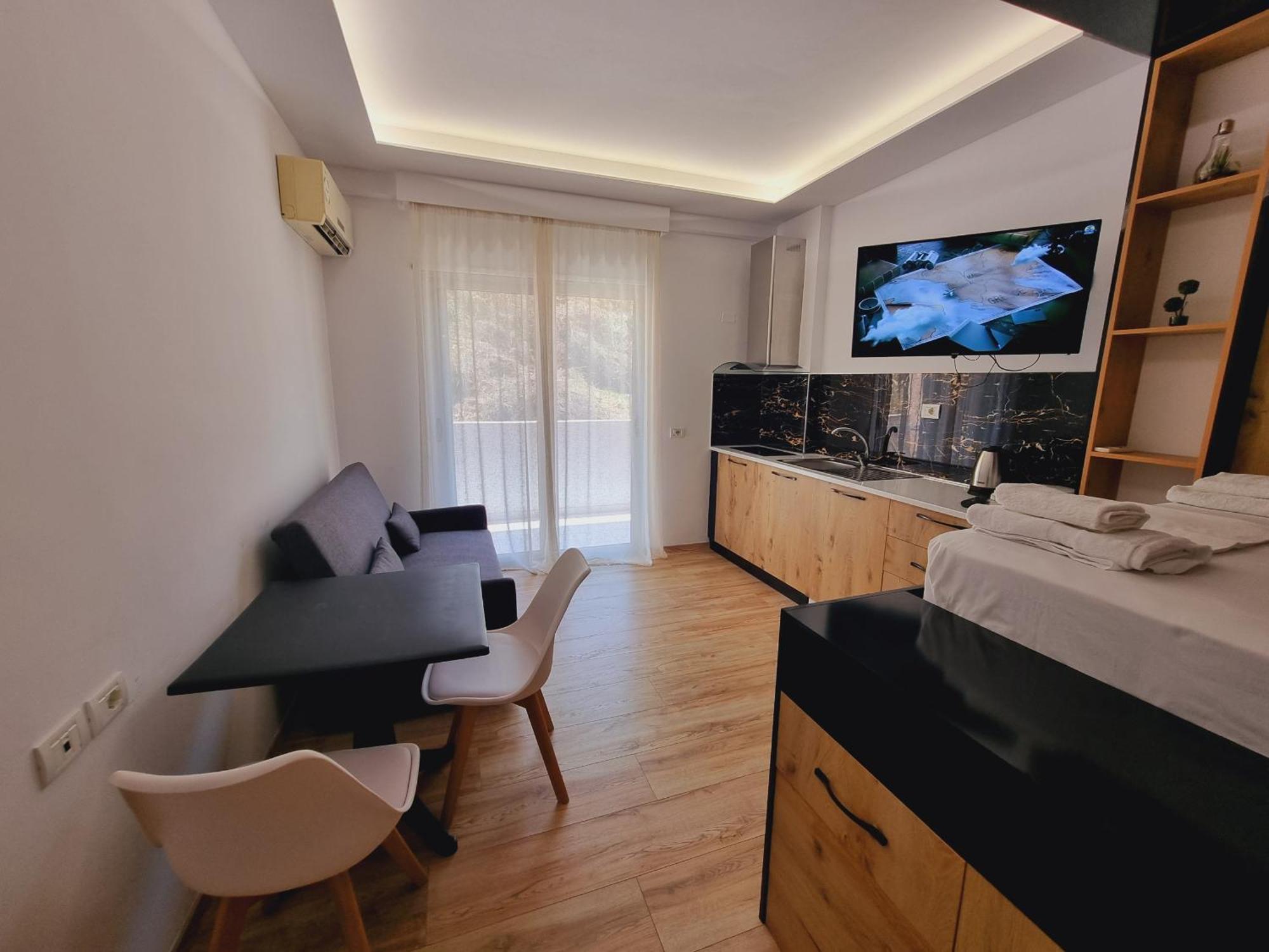 Deluxe Apartment Vlorë Buitenkant foto